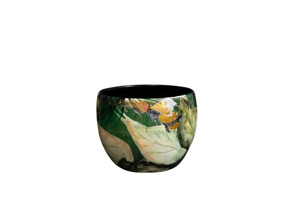 Designed by Lammie Bee bloempot green D9 H7 metaal