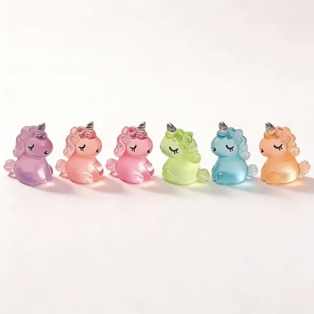 Urbanjungl Unicorns glow in the dark figuren 6 stuks 2,5 cm