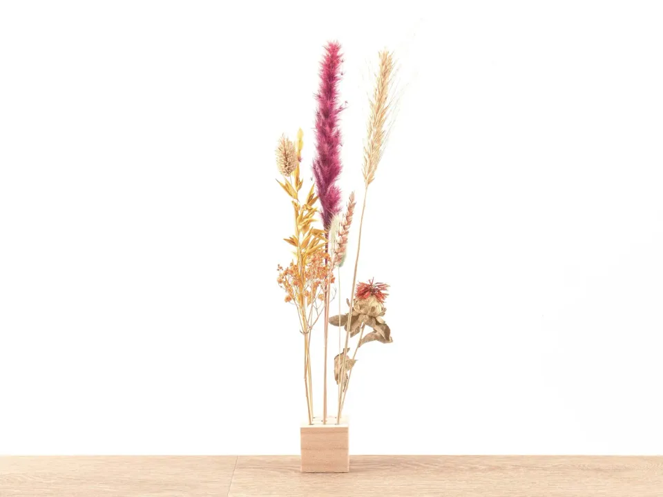 FlowerHero S droogbloemen standaard hout + arrangement