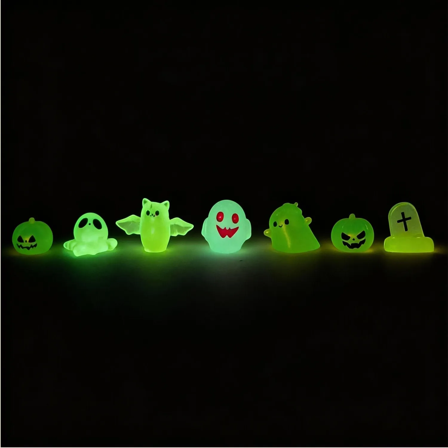 Urbanjungl Spooky Squad halloween figuren glow 7 stuks