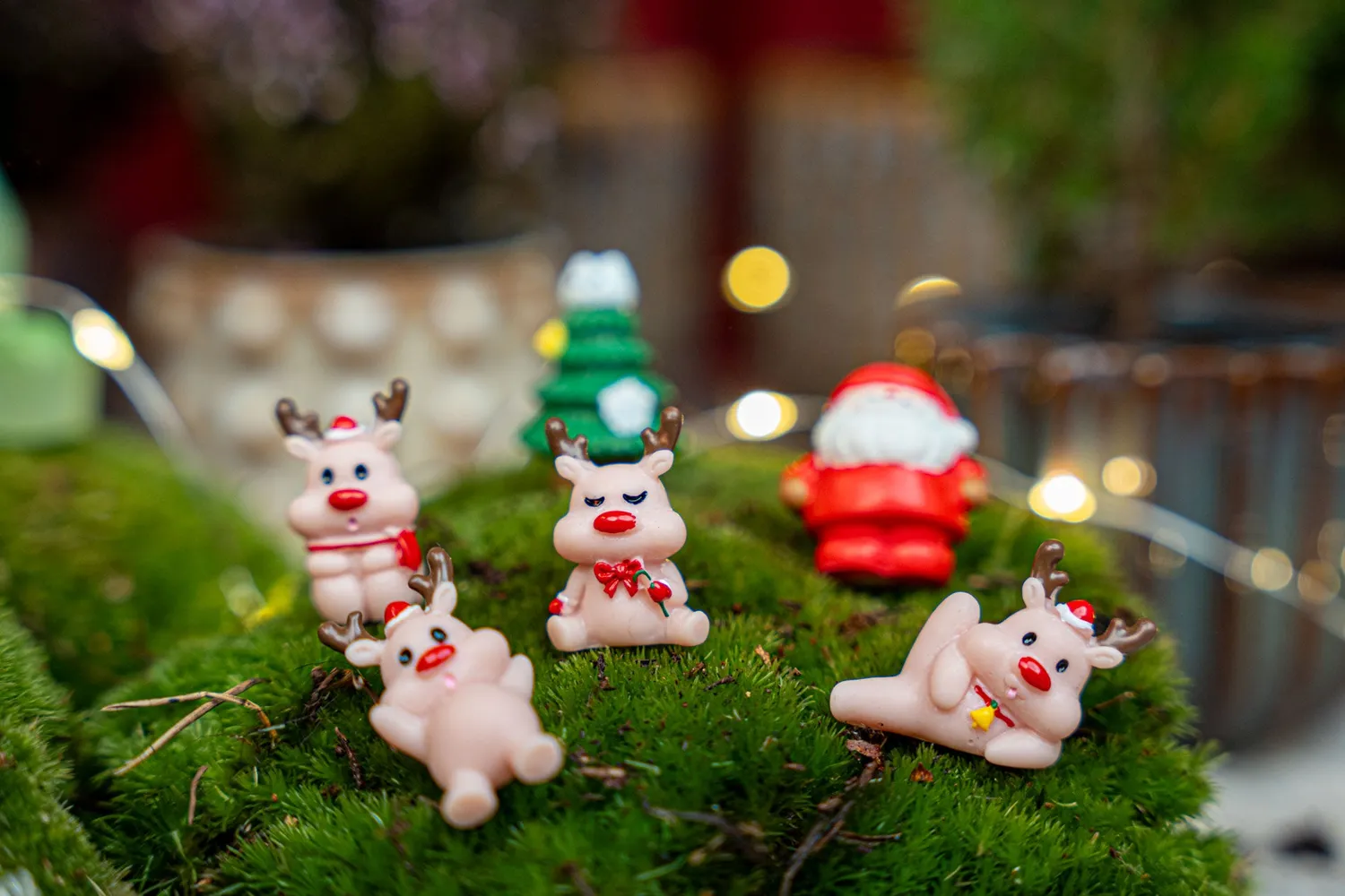 Urbanjungl Reindeer Rush kerstfiguren 10 stuks glow in the dark