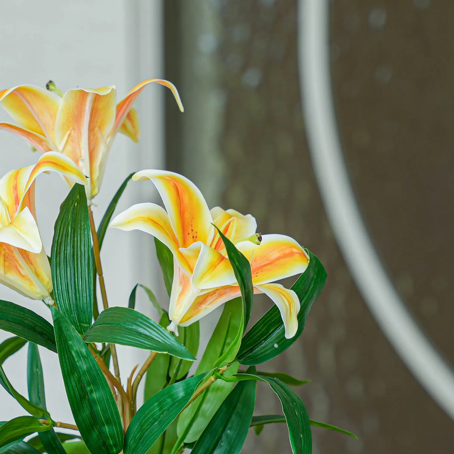 Urbanjungl Lelie geel-oranje kunstplant 3 stuks 33 cm