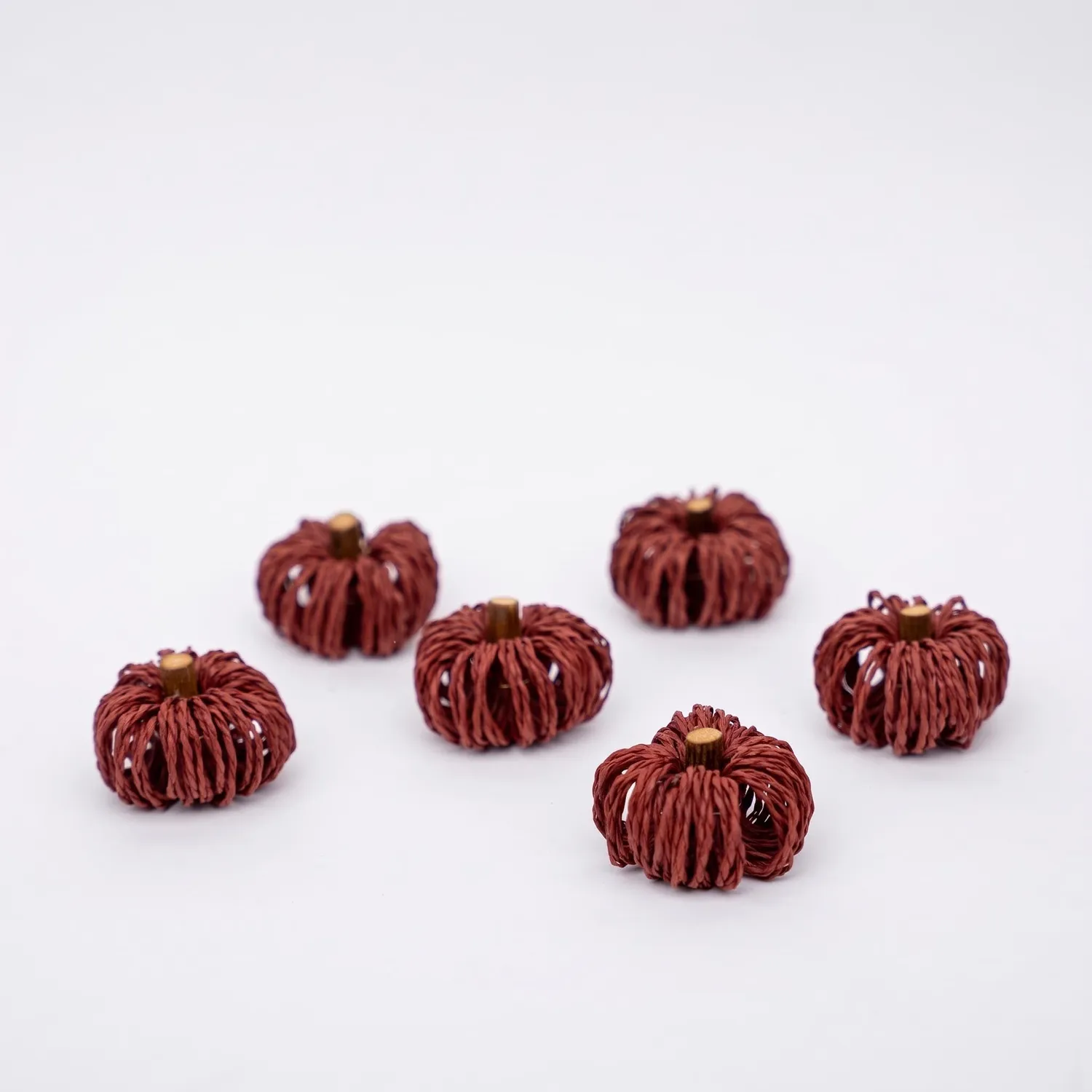 Urbanjungl Deco Pompoenen Bruin 6 Stuks Ø 4 cm