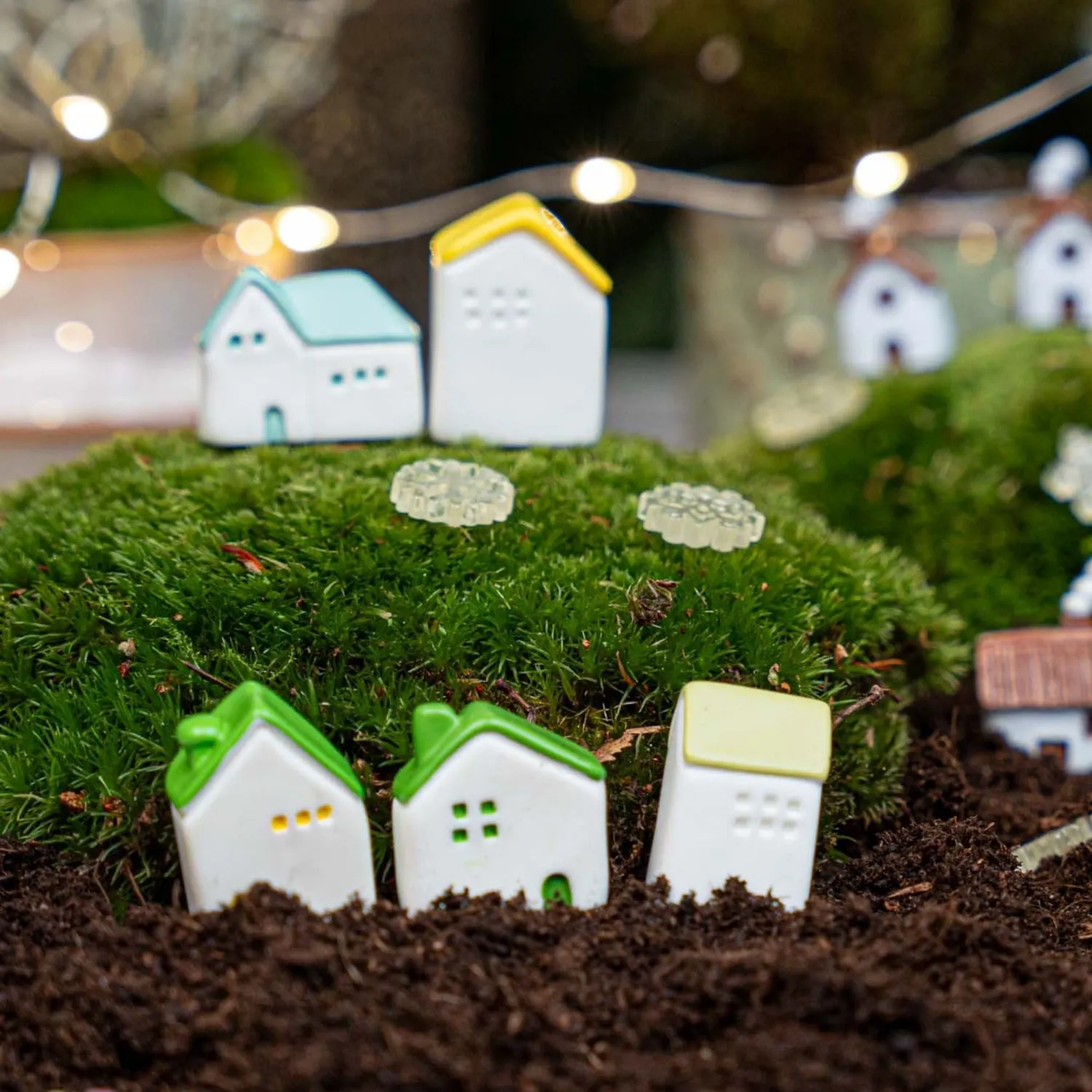 Urbanjungl Droomdorp miniatuur huisjes 6 stuks 2-3 cm