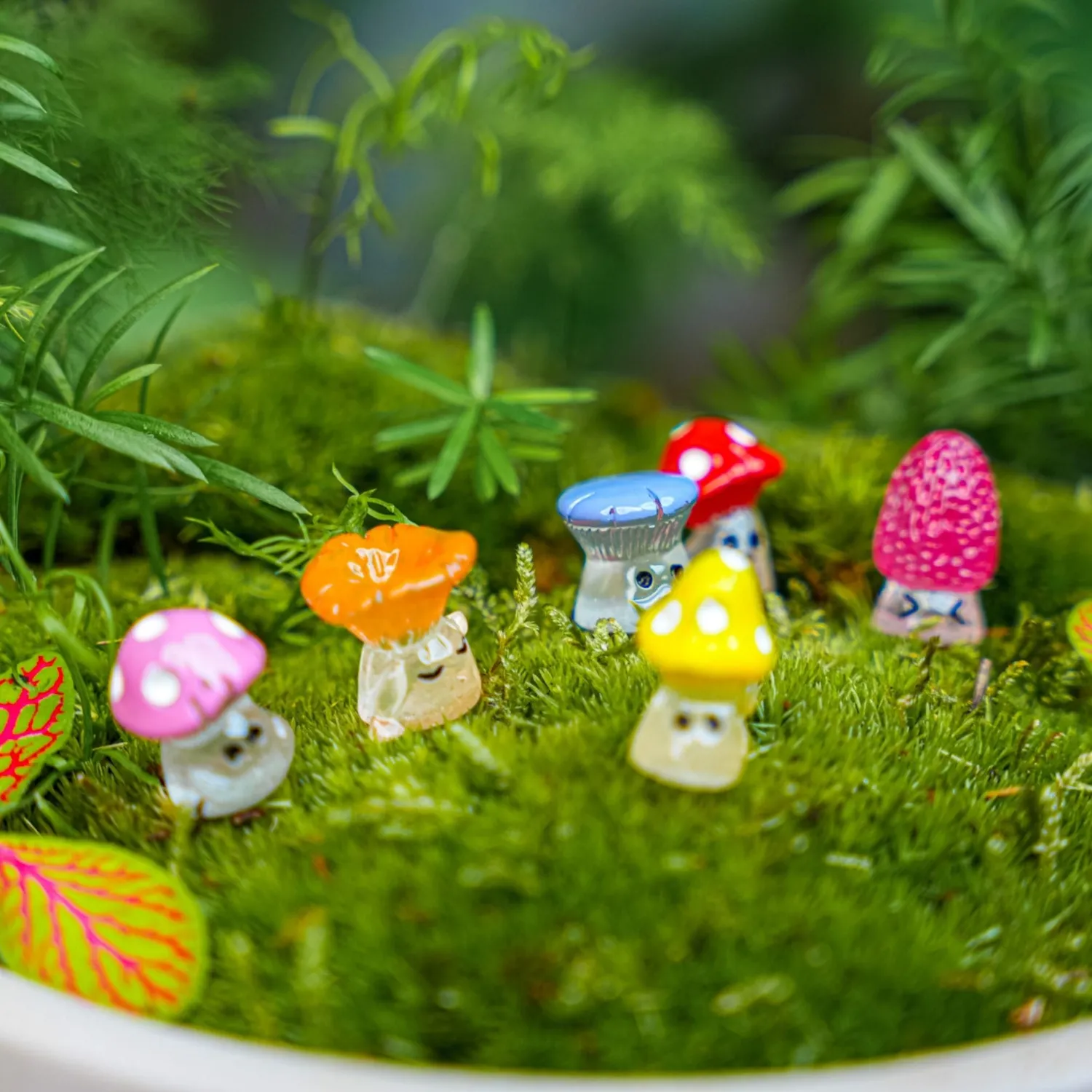 Urbanjungl Night Mushrooms mini figuren 2 cm set van 6 glow