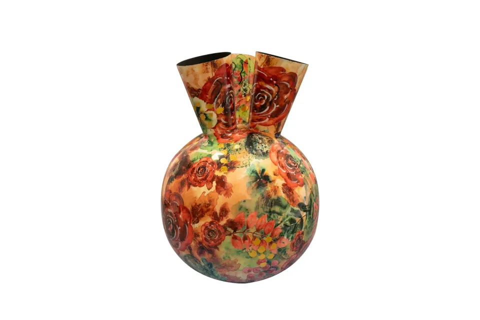 Designed by Lammie Rose Rouge tulpenvaas D24 H37