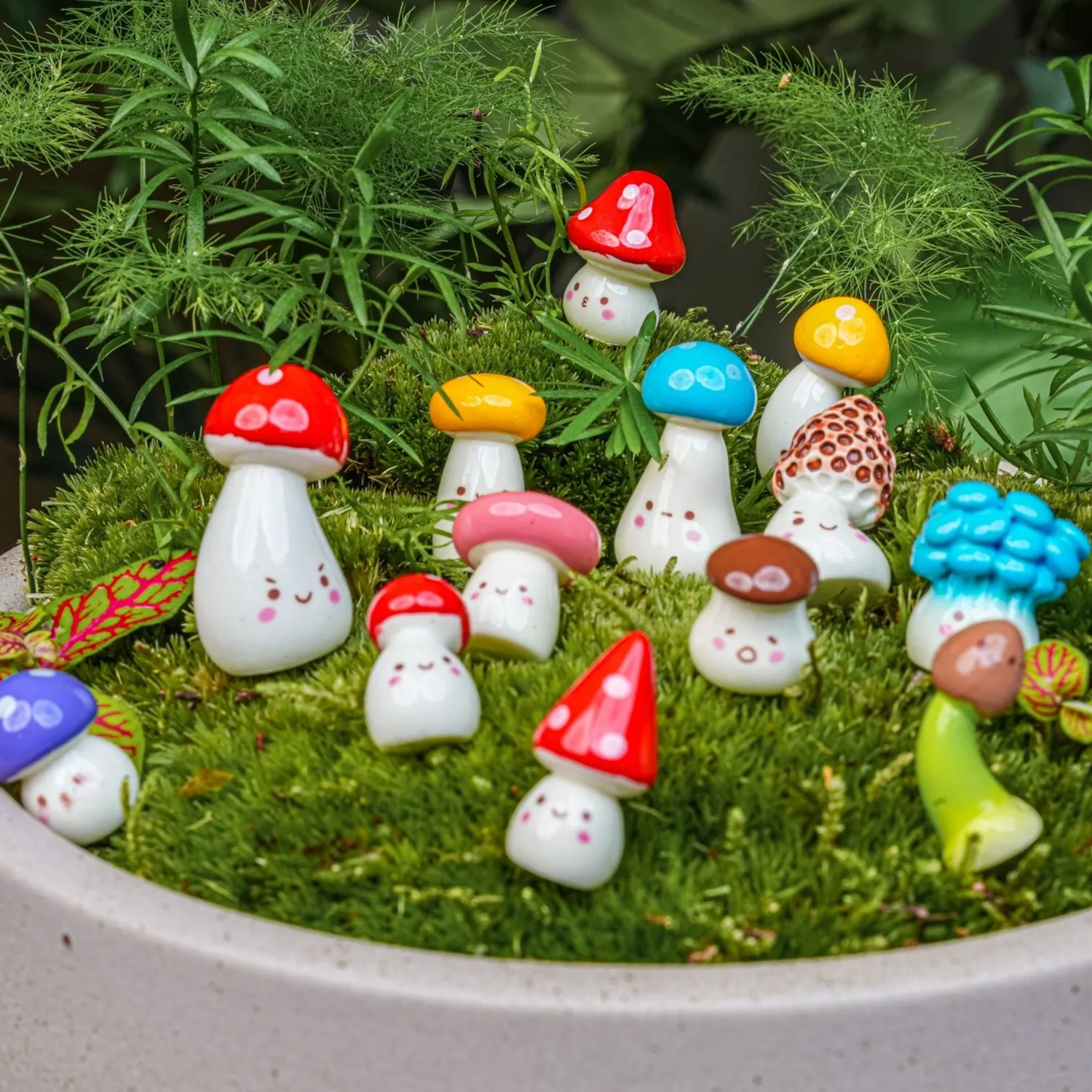 Urbanjungl Zwammenfeest paddenstoel figuurtjes 13 stuks 2 cm