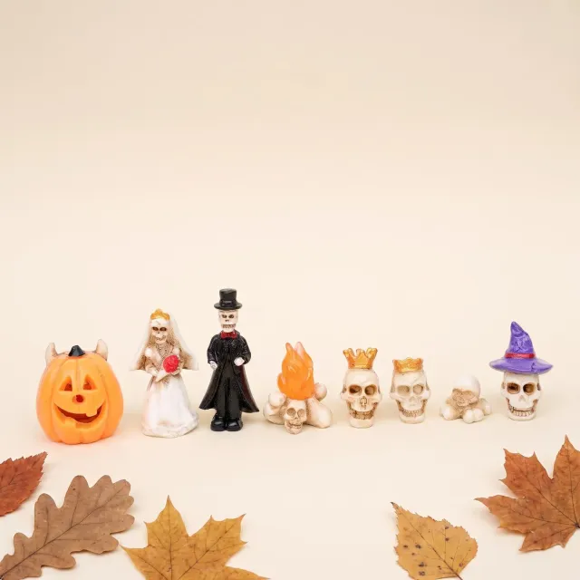 Urbanjungl Skelethuwelijk mini figuurtjes 8 stuks 2-4 cm